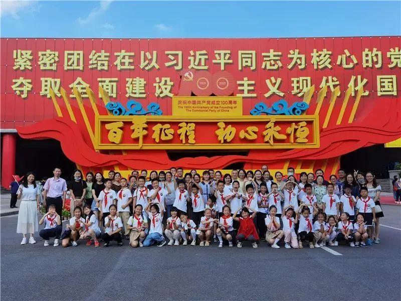 第十二届全国少数民族传统体育运动会,共设18项竞赛项目,160余项表演项目