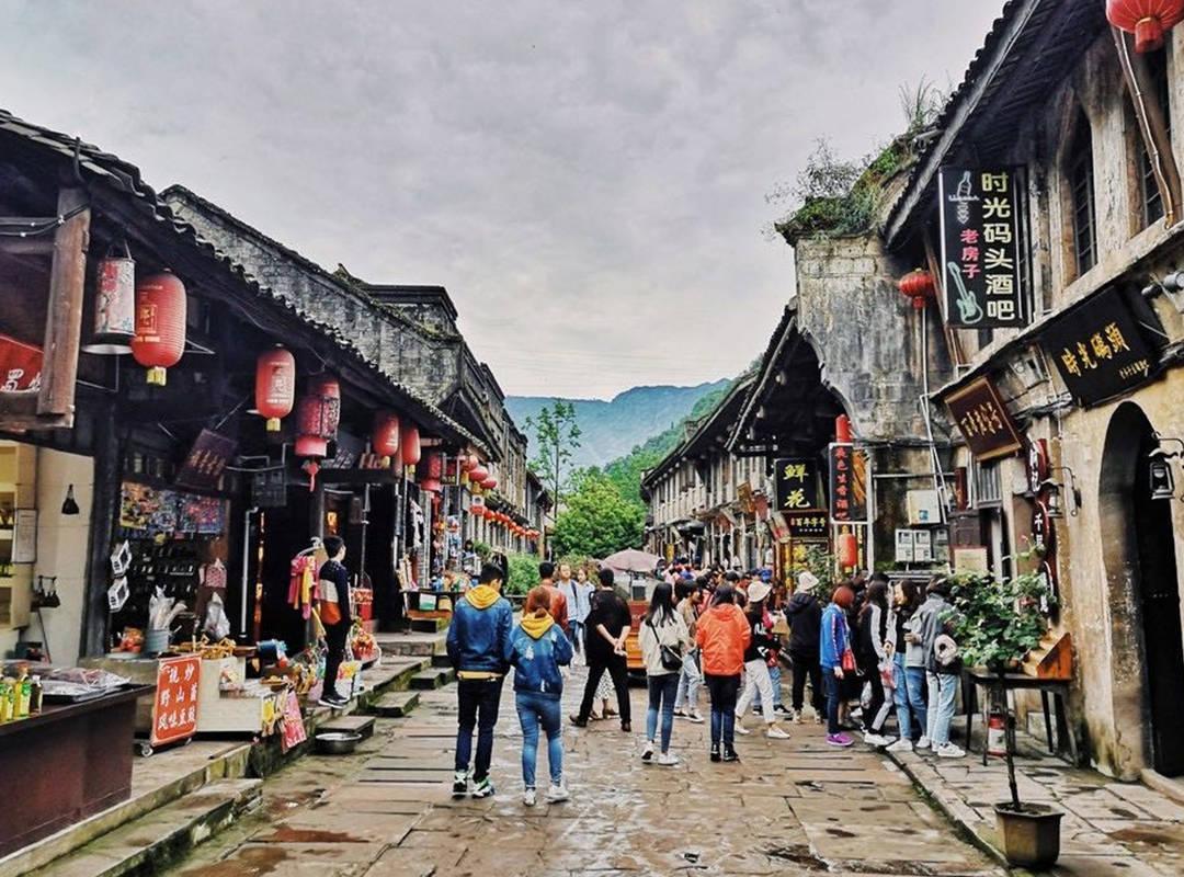 消逝的光芒：信徒