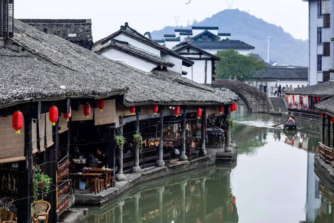 可爱女孩变芭比